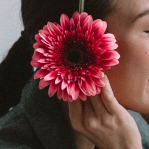 1 val. Ritualinė meditacija. Širdies centro aktyvavimas (meditacija su balso vedimu)