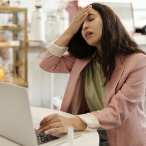 15min. Perdegei? Pavargai? Užsirakino energija? (meditacija be balso vedimo)